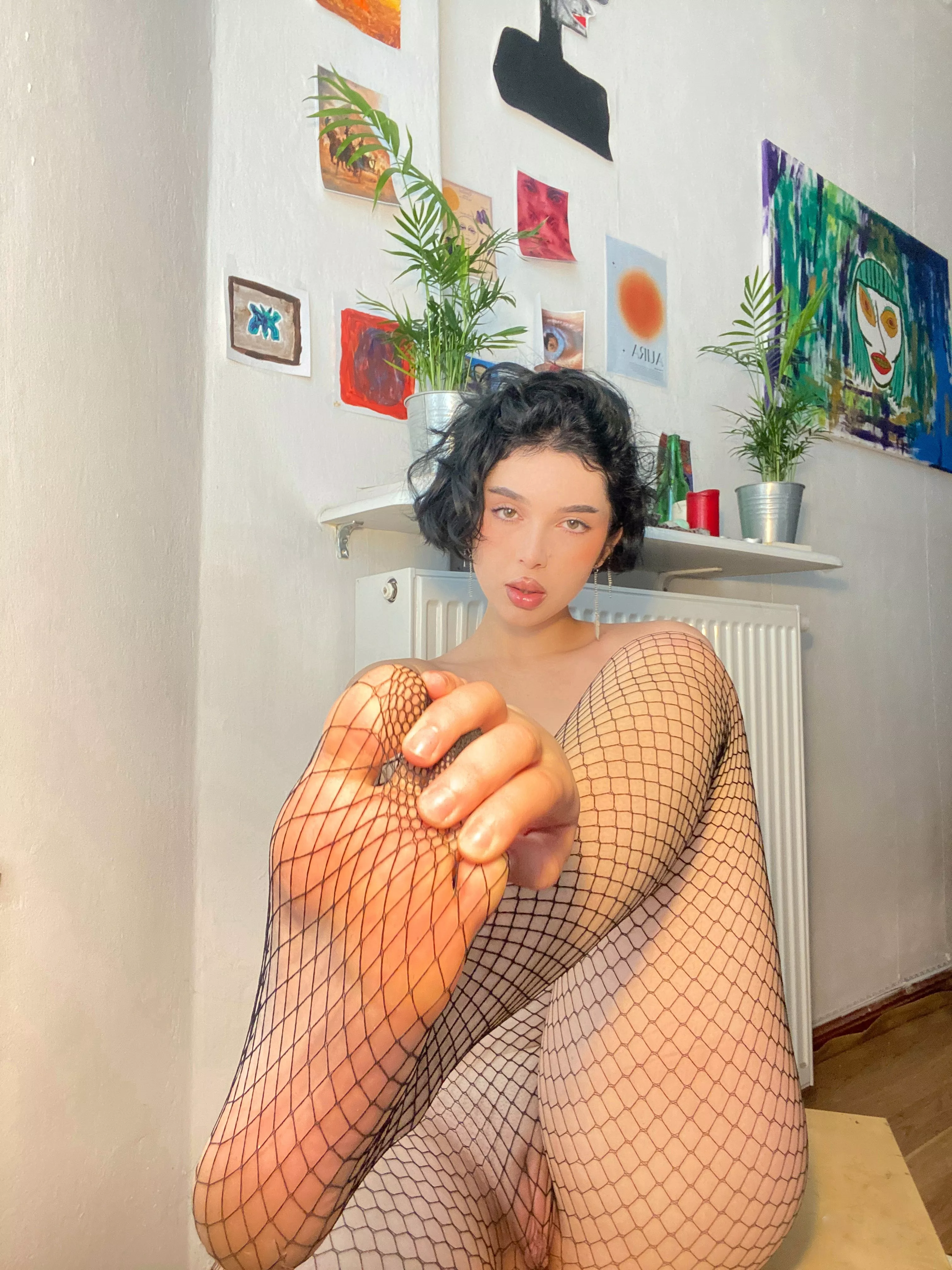 You just need to lick and suck that soft feet to make me happy