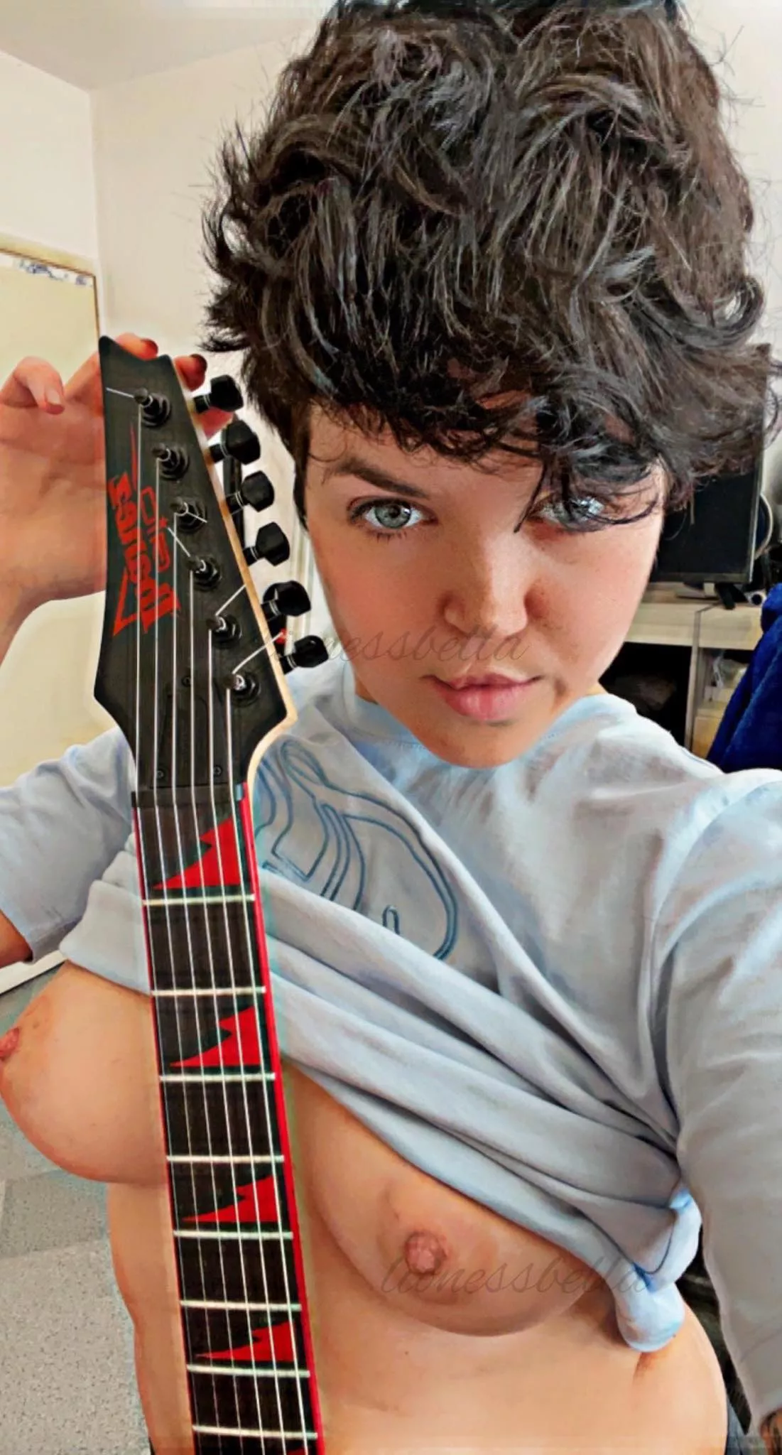 Your favourite metalhead is back