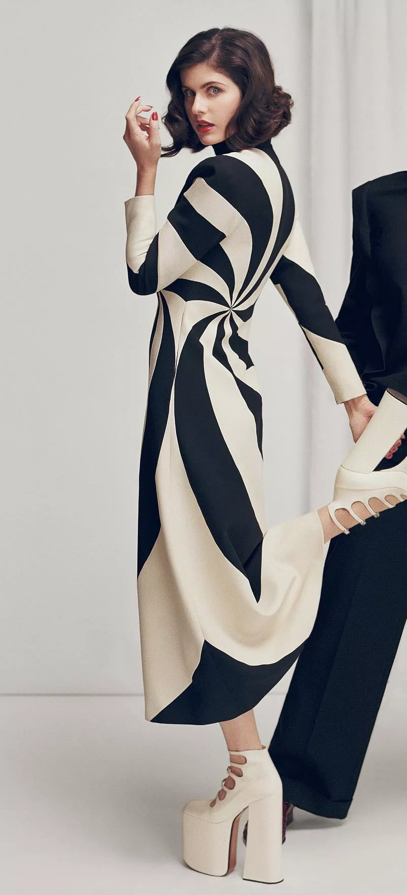 Alexandra Daddario (02/08/23)