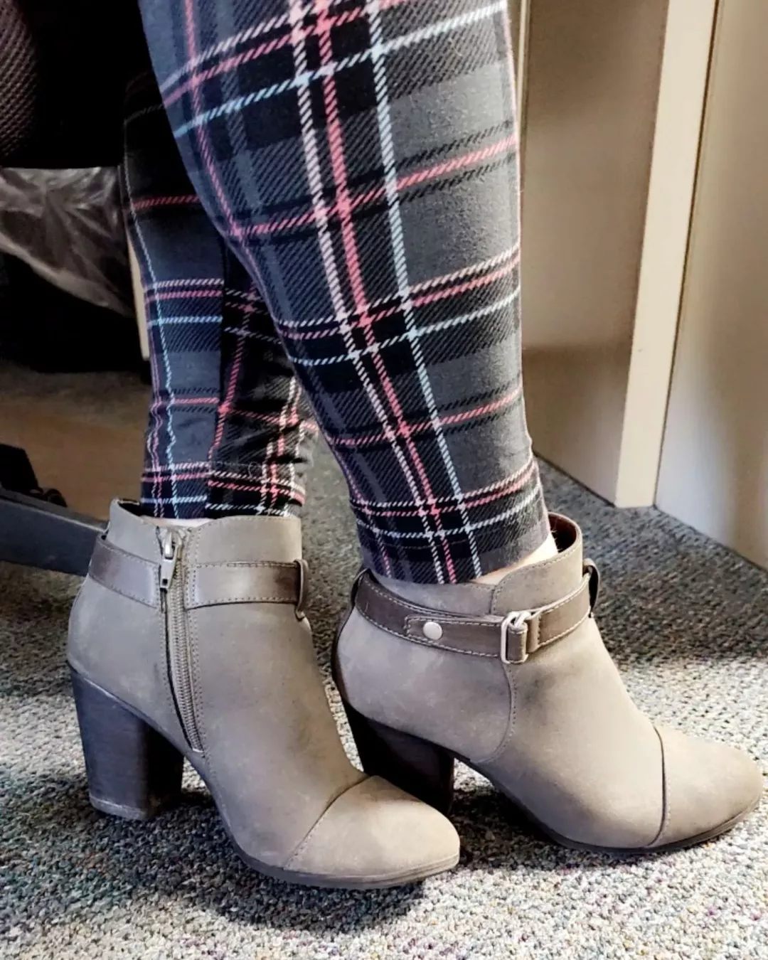 choosing heels over ice on this winter day in Montana, see how it goes!