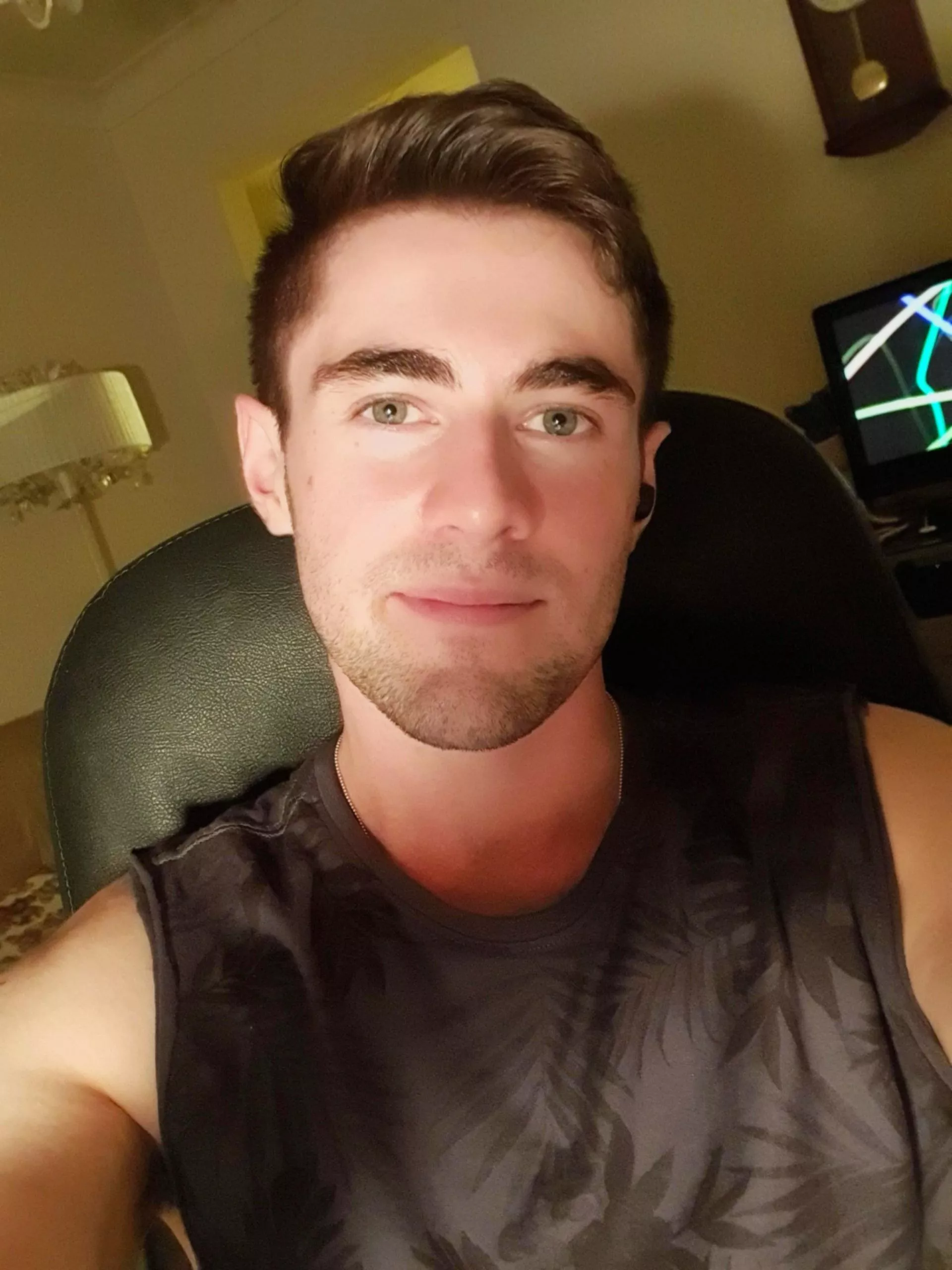 Hope you gaymers arr having an amazing hump day!