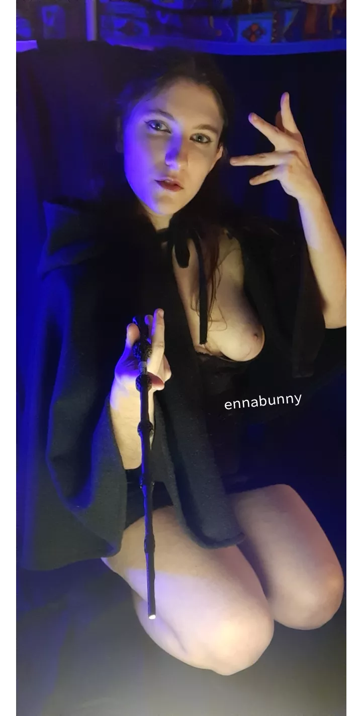 I got this cloak and i feel like an uwu death eater [Enby]