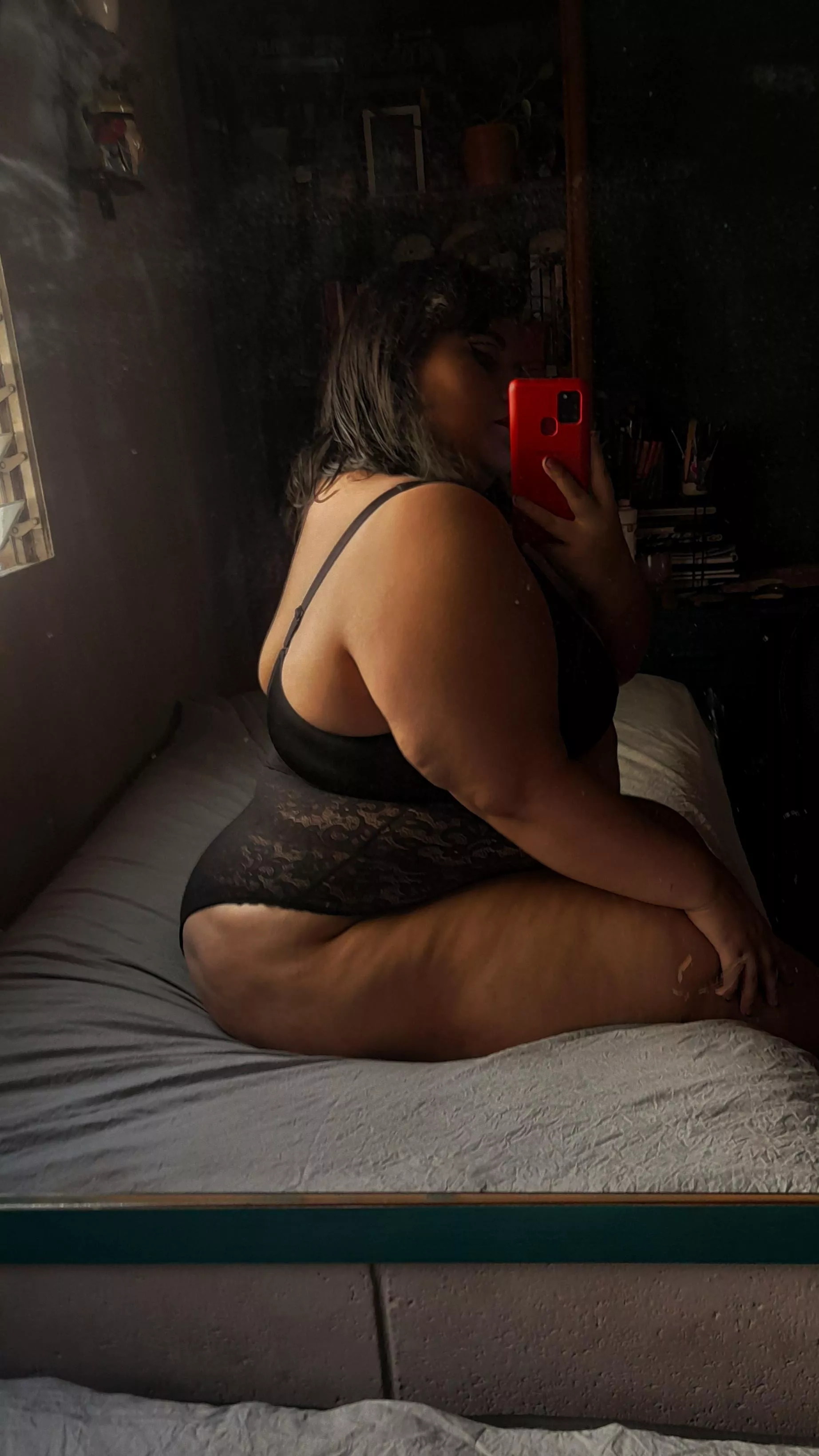 I just need a beautiful woman using me rn...