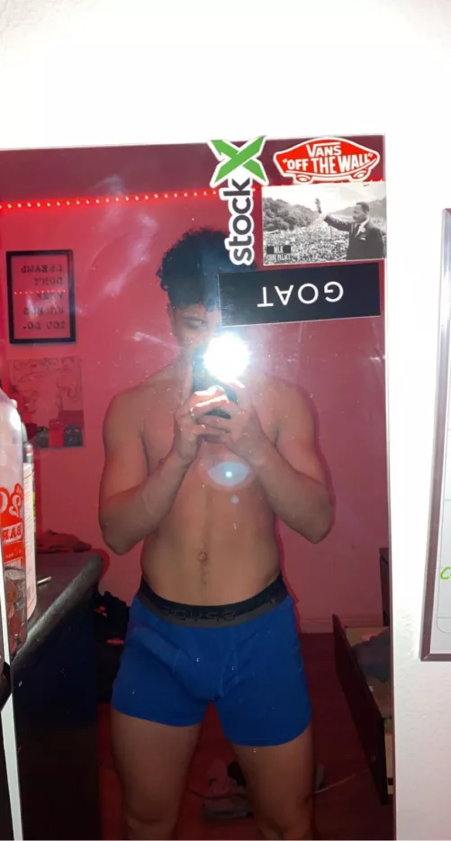 I never really take pictures like this does it look big?