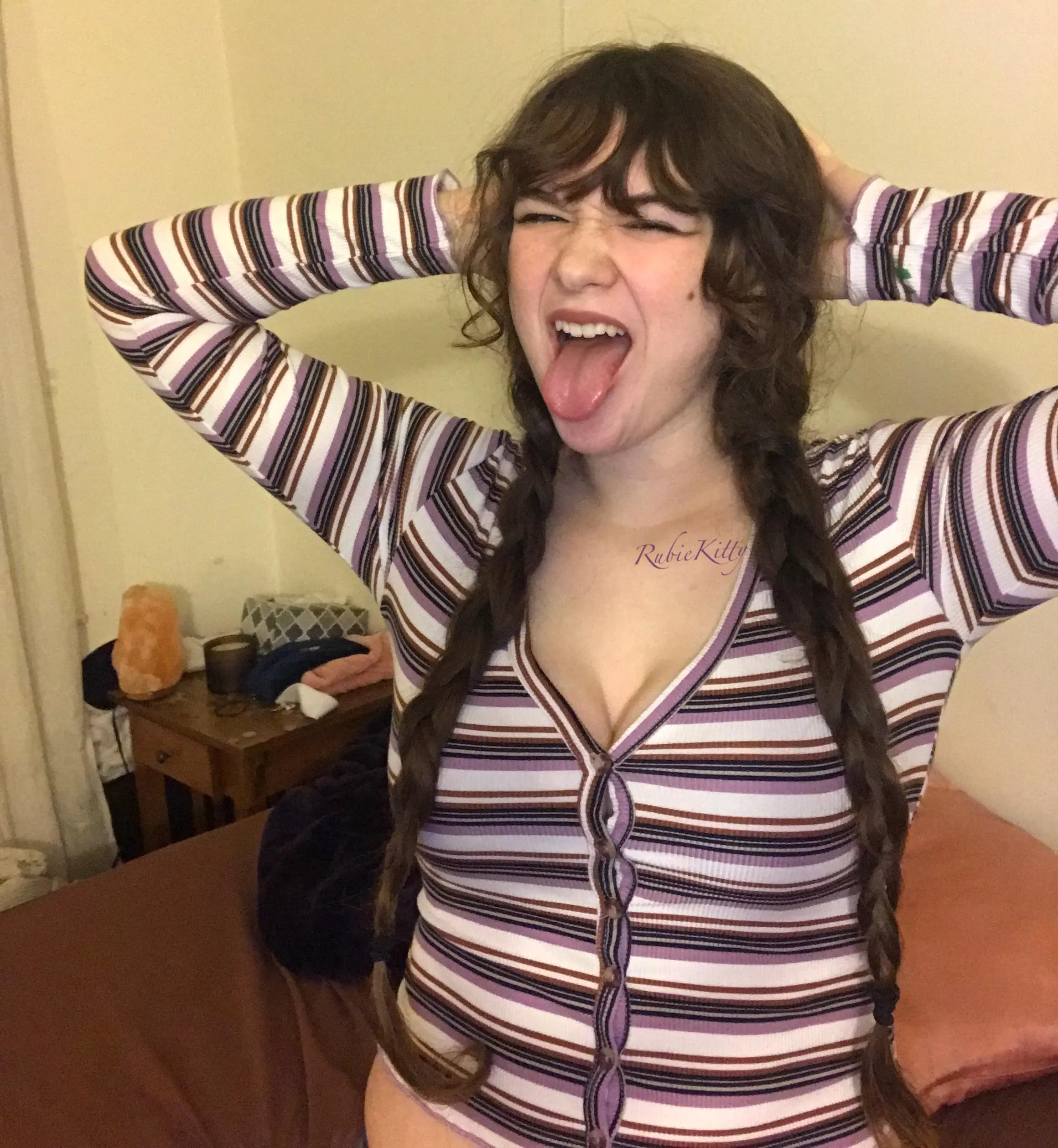 In my mouth or between my tits… your choice😉