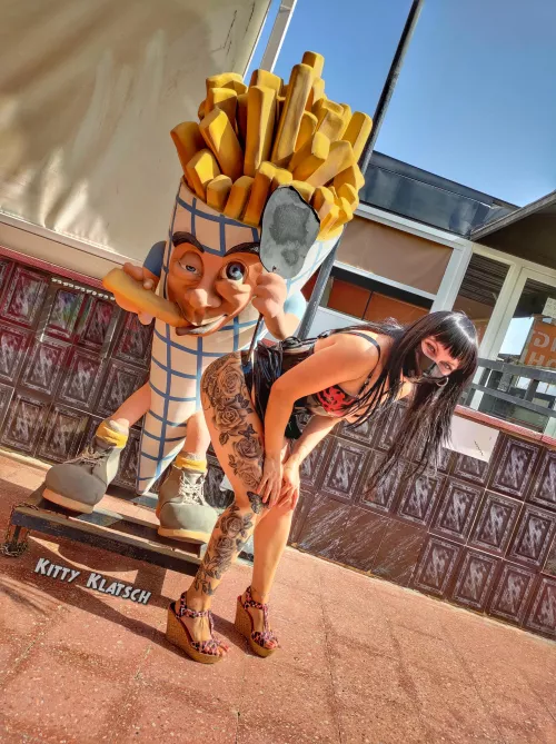 Its me, Kitty Klatsch.