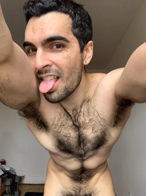 Let my armpit hair cover your face