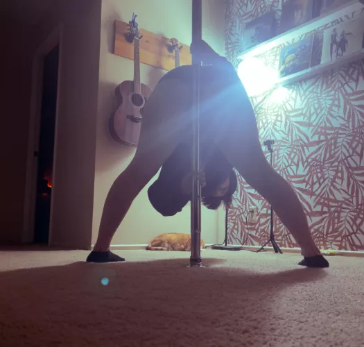 [Miss] G has many hobbies