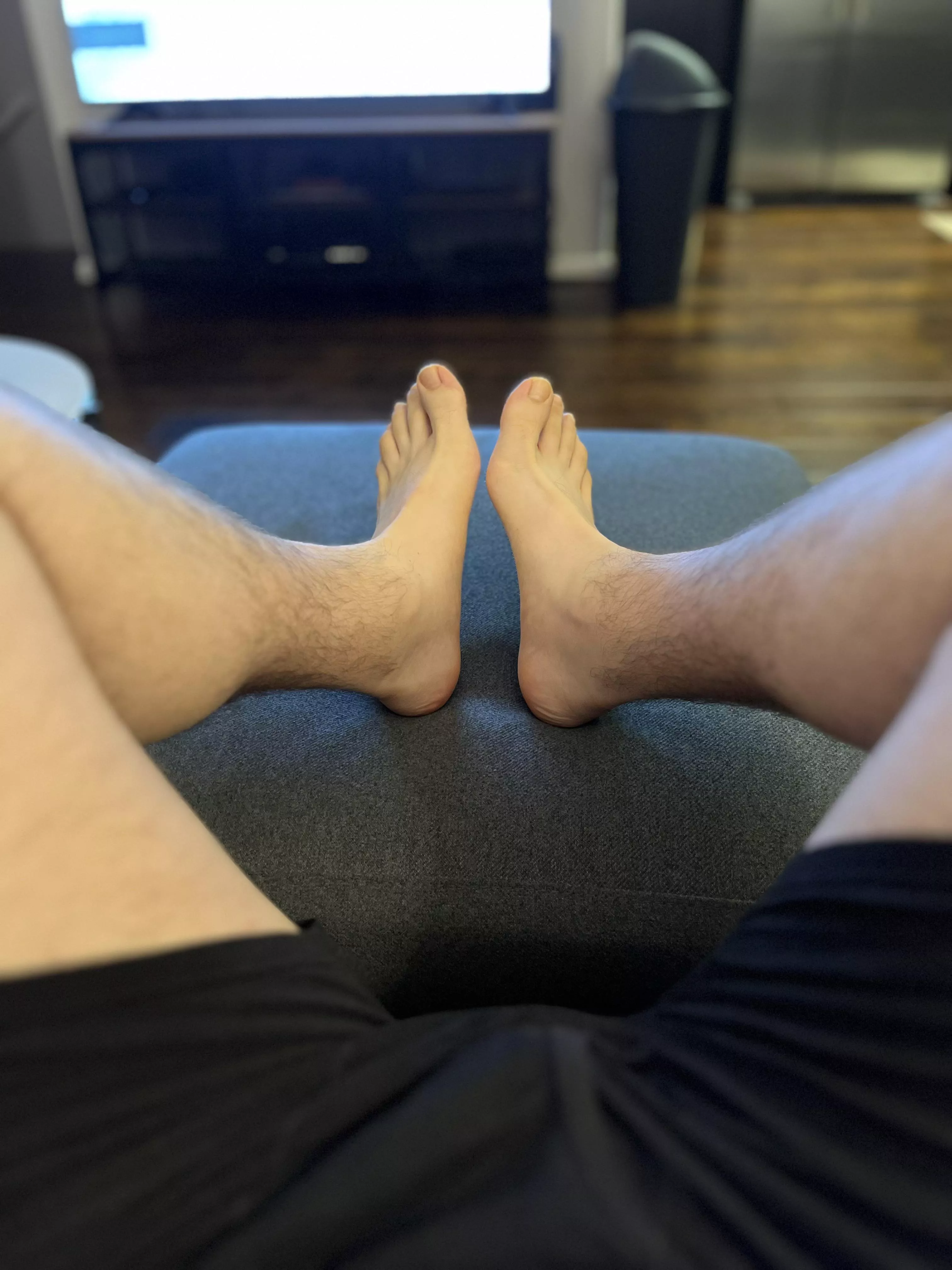 Need your face here 😏🦶🏼