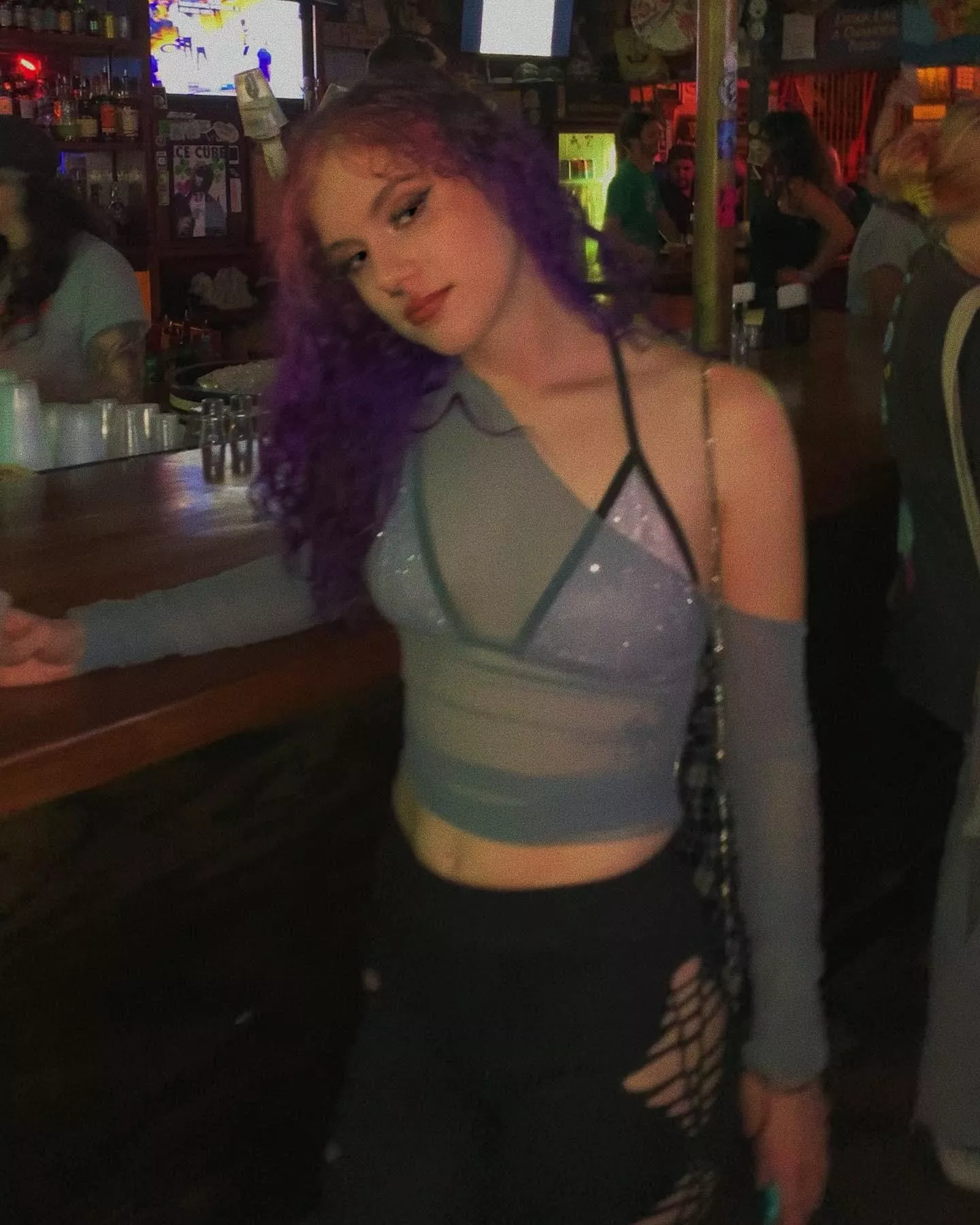 obsessed with this fit 😜✨