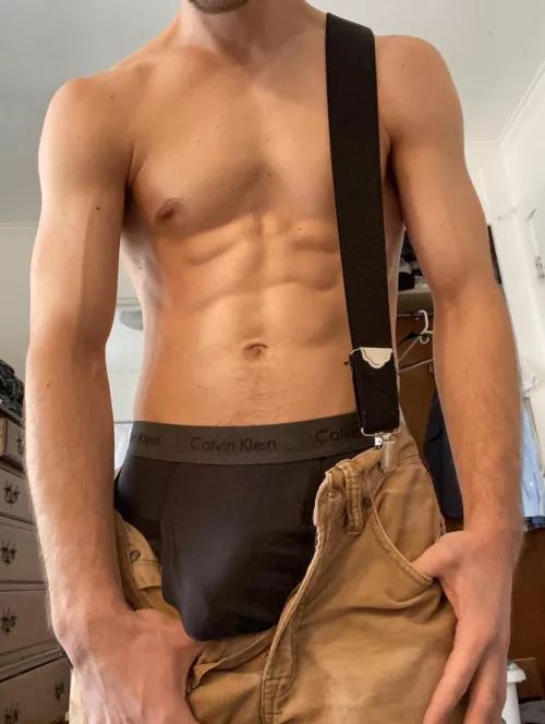 Off to work, happy Thirsty Thursday. (25)