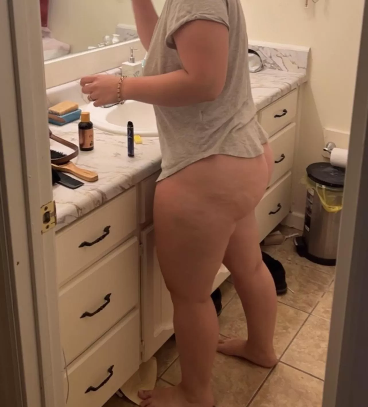 Pawg wife💦🍑