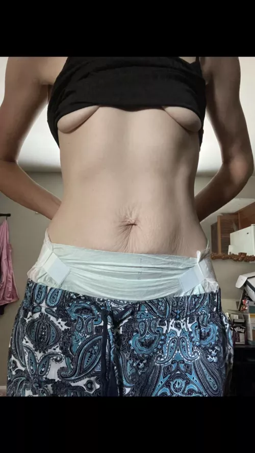 princess leaked in her pull up yesterday! time to dry a diapey instead 😊