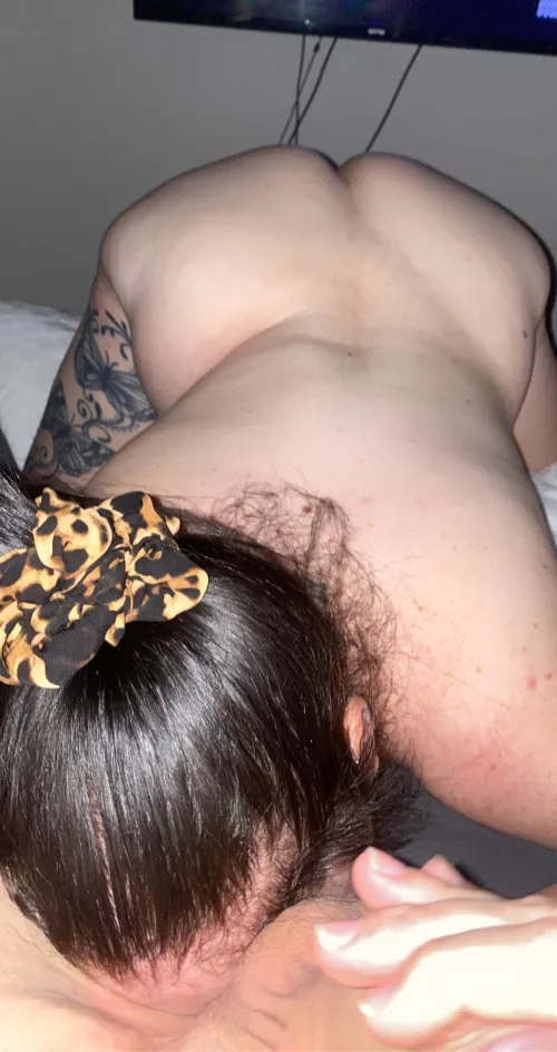 She couldn’t wait to eat my freshly waxed 🍑