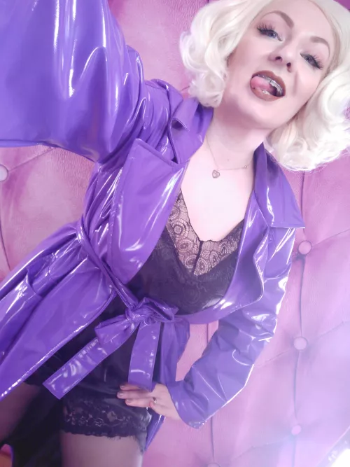 shiny pvc coat [f] [oc]