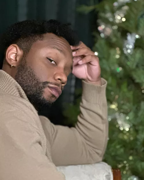 Sometimes you just need a new face card. How’s this selfie look?