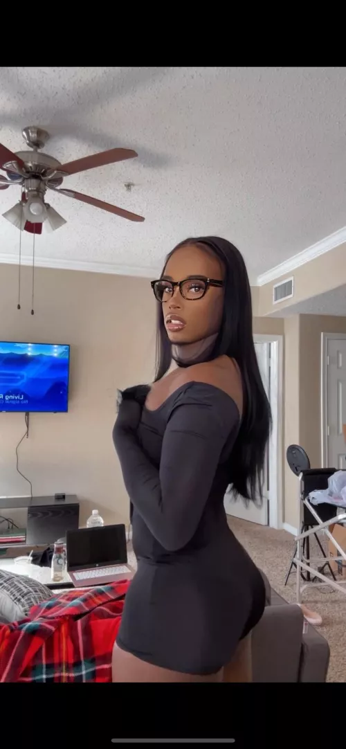 Thick baby from the south🍑