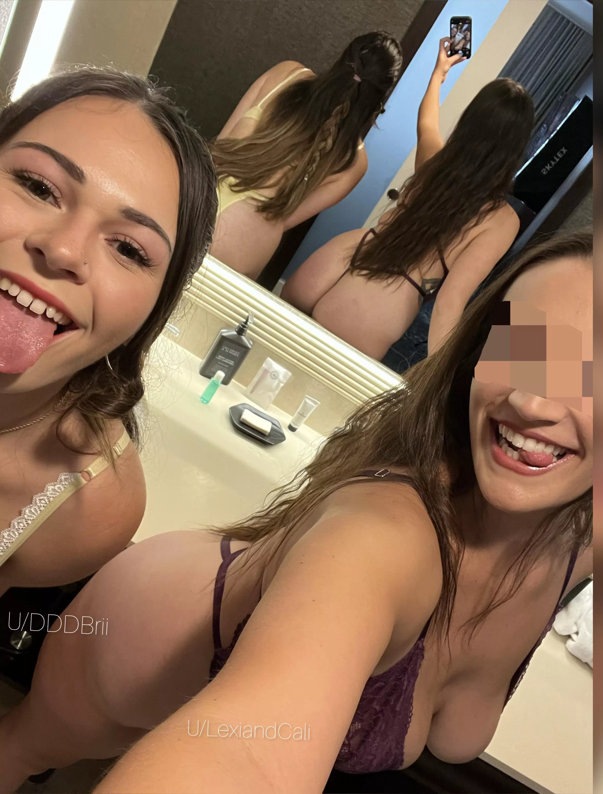 What girls are really doing while they’re getting ready to go out 😈