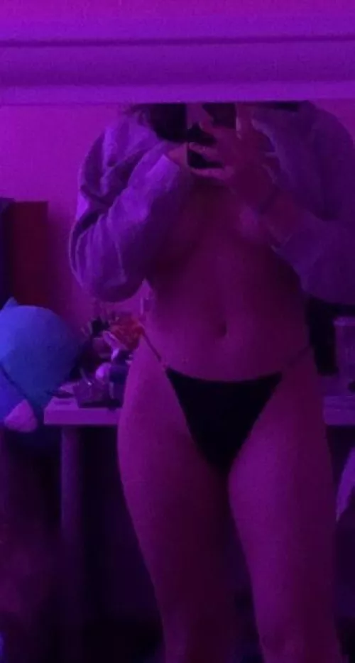 Would you be sub or dom for me? 🤭