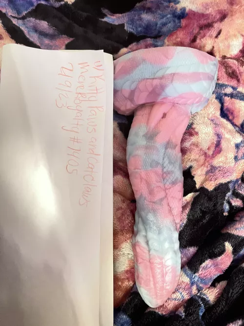 WTS USA Medium/Soft Pastel Vulpine Orochi with suction cup $125