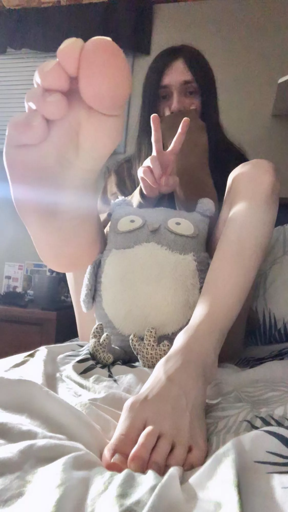 Yo I’m here to Cuck you for the night and take your Husband to let him fuck my Pussy, deal?<3