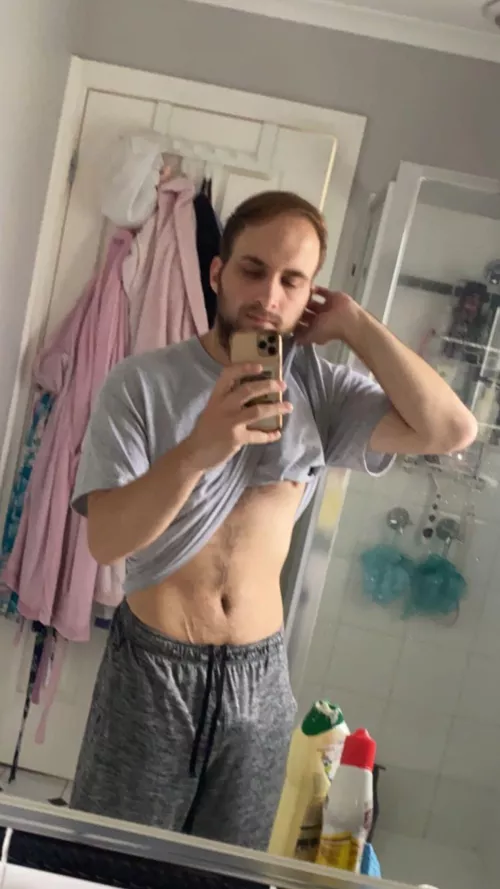 [23] anyone playing hogwarts legacy?