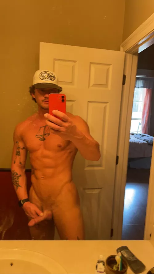 (25) been horny af all day