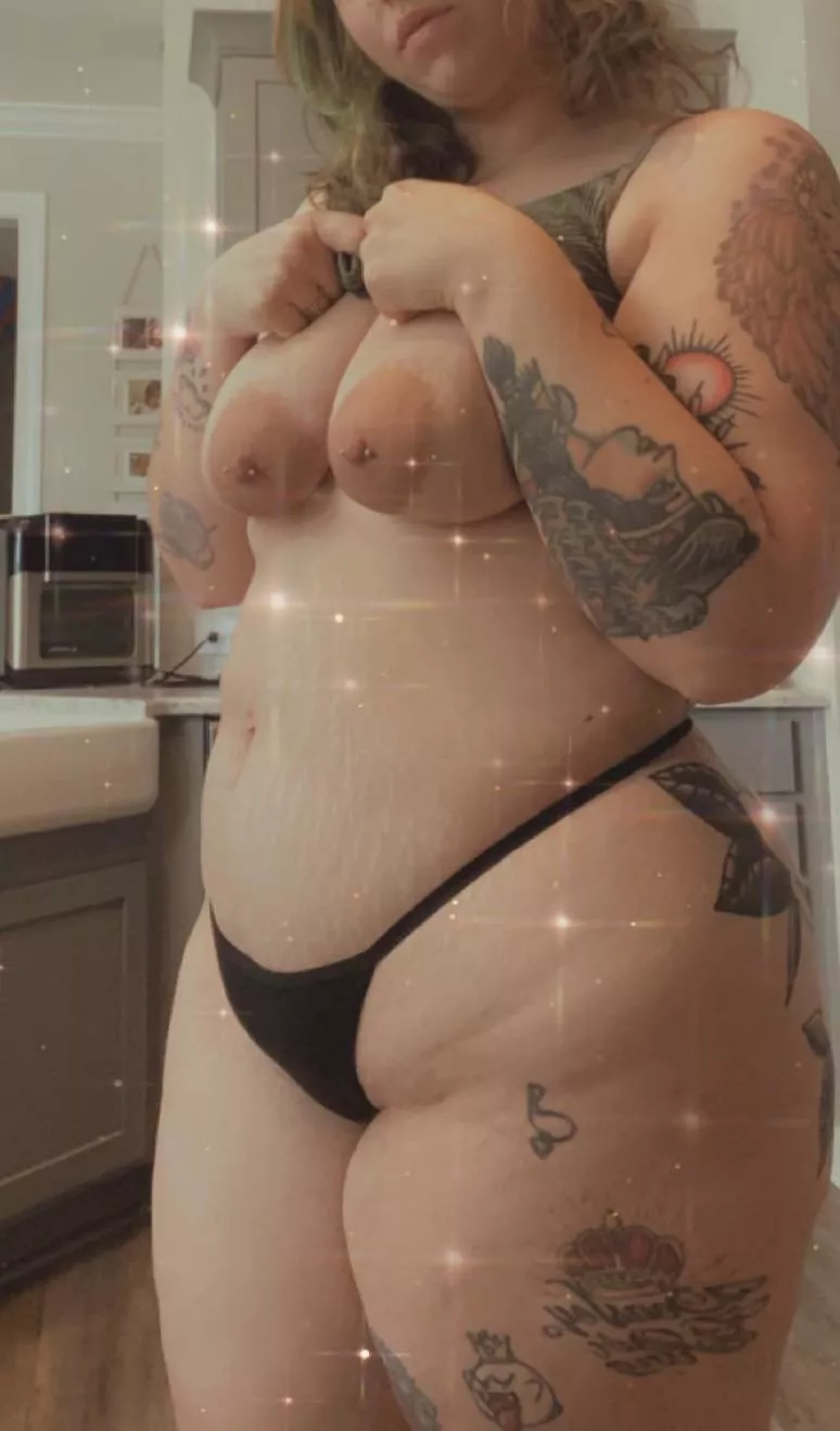 Be a good boy and cover these in cum