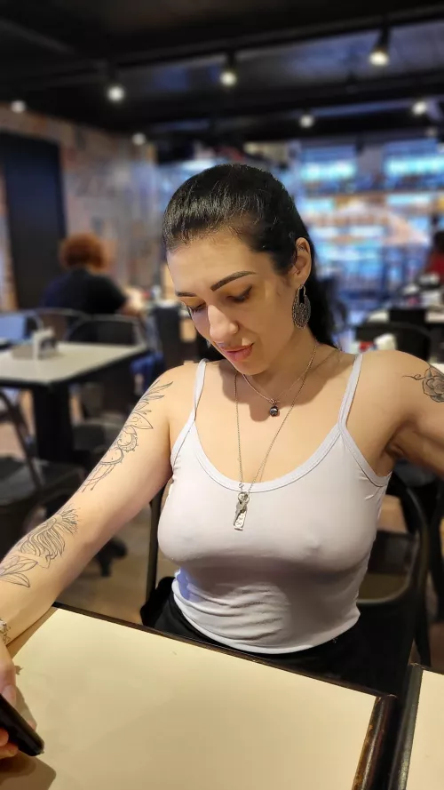 Breakfast is the most important meal of the day.