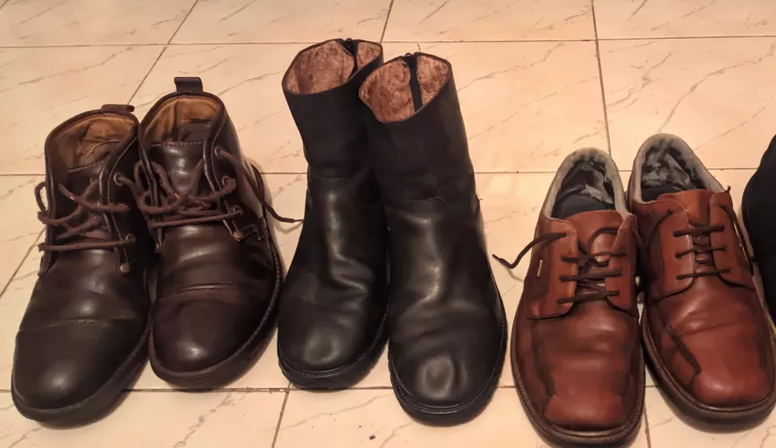 can anybody tell me the name of these boots and the brands they were made by? these are gifts and I wanna buy more from these brands. thanks in advance!