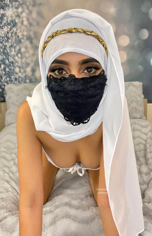 Can you feed me your cock habibi?
