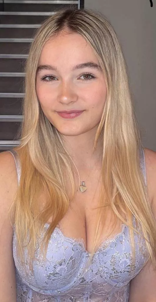 Chav Wants It On Her Tits