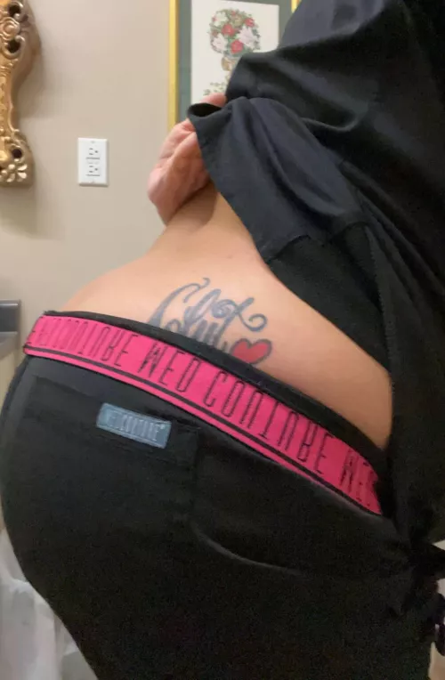 Could you tell what it says if you caught a peek?