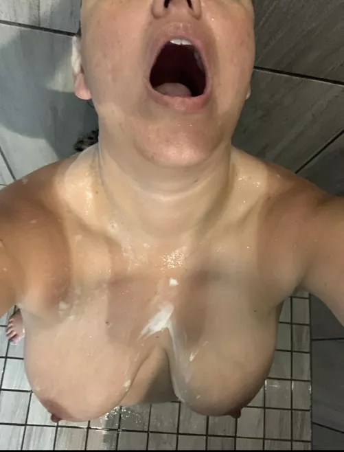 Cum dumpster wide open for your business