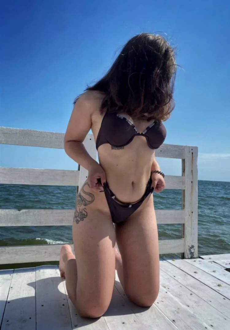 Daddy just today! 🤤 24 hours left until the end of my free subscription! 😈 I hope you have time to subscribe for FREE today! 🔥 Link in comments 😘