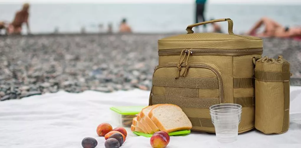 Escape to the Shore for a Relaxing Lunch