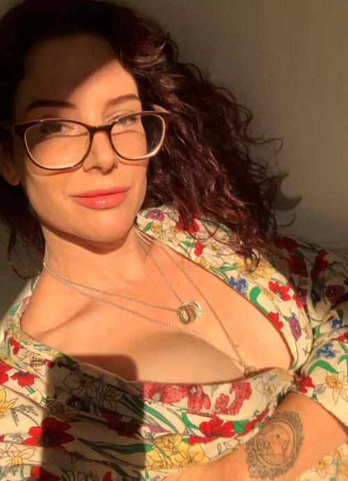 Hope you’re having a great day 😘 (f)