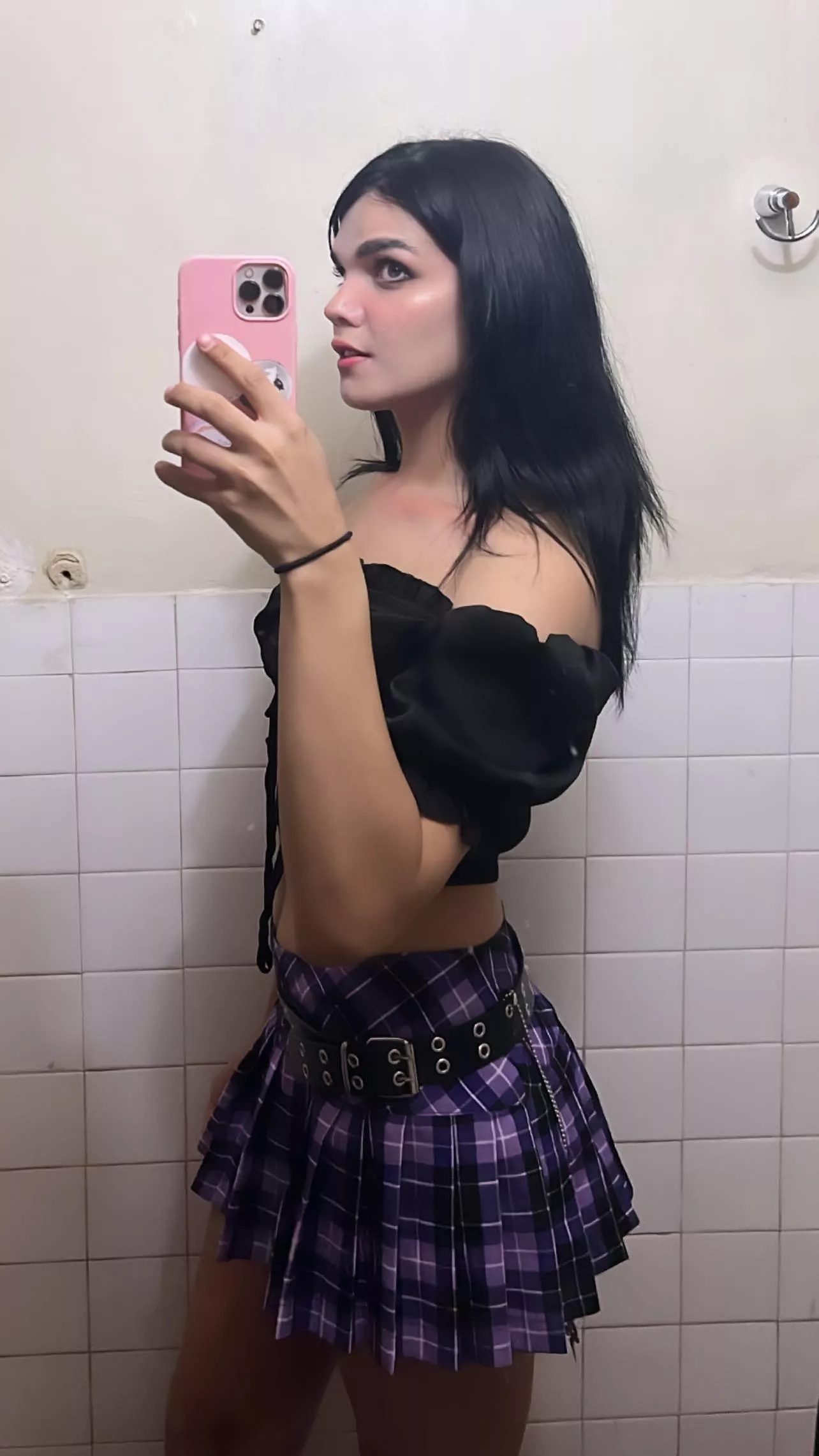 I don’t feel good so a compliment would def make my day better :3