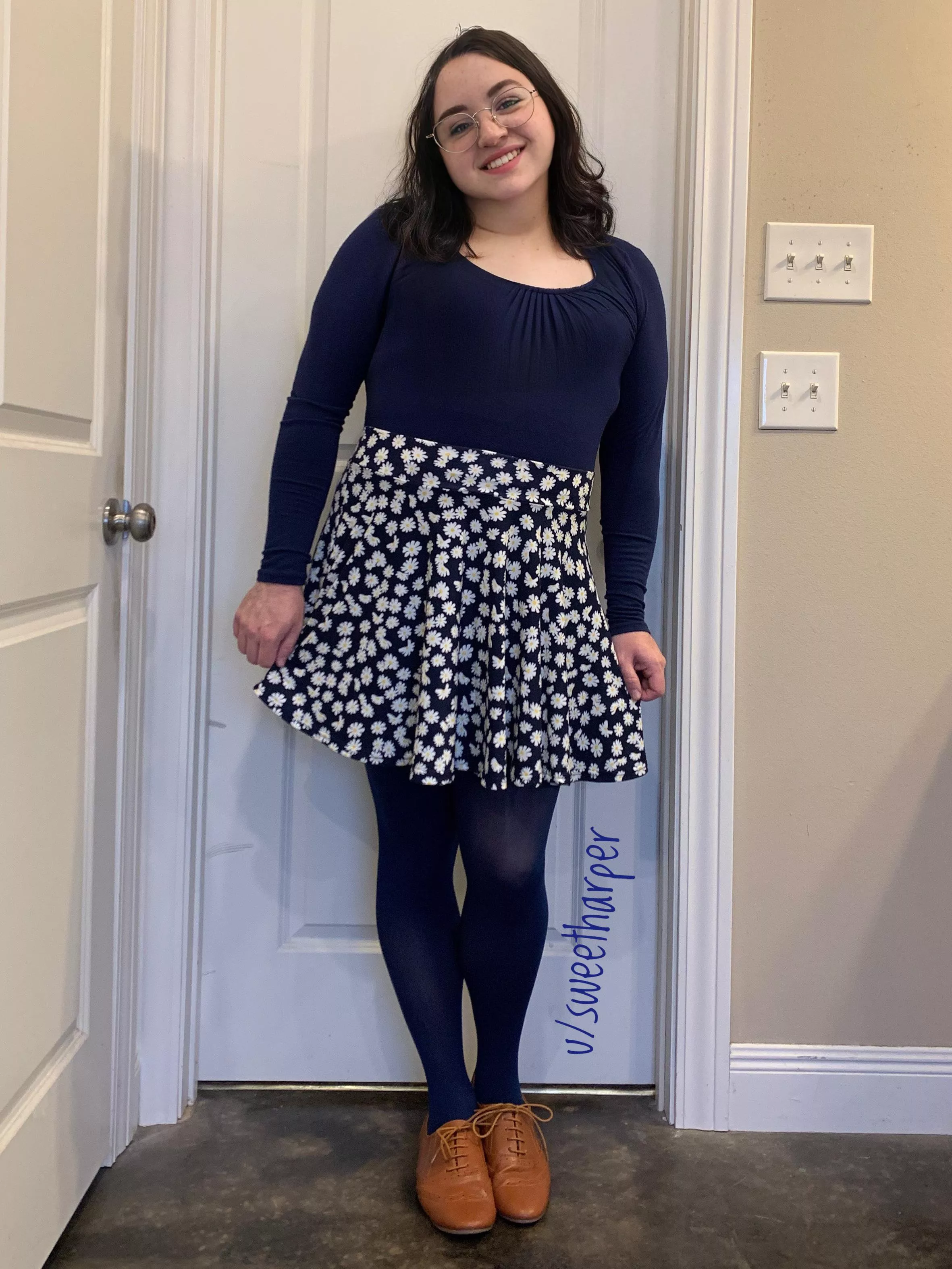 I feel so pretty and girly in this skirt! 🥰