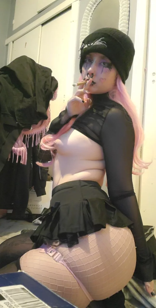 idk abt yall but I love smoking right after I cum