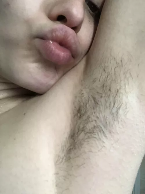 Kiss it ,please baby !