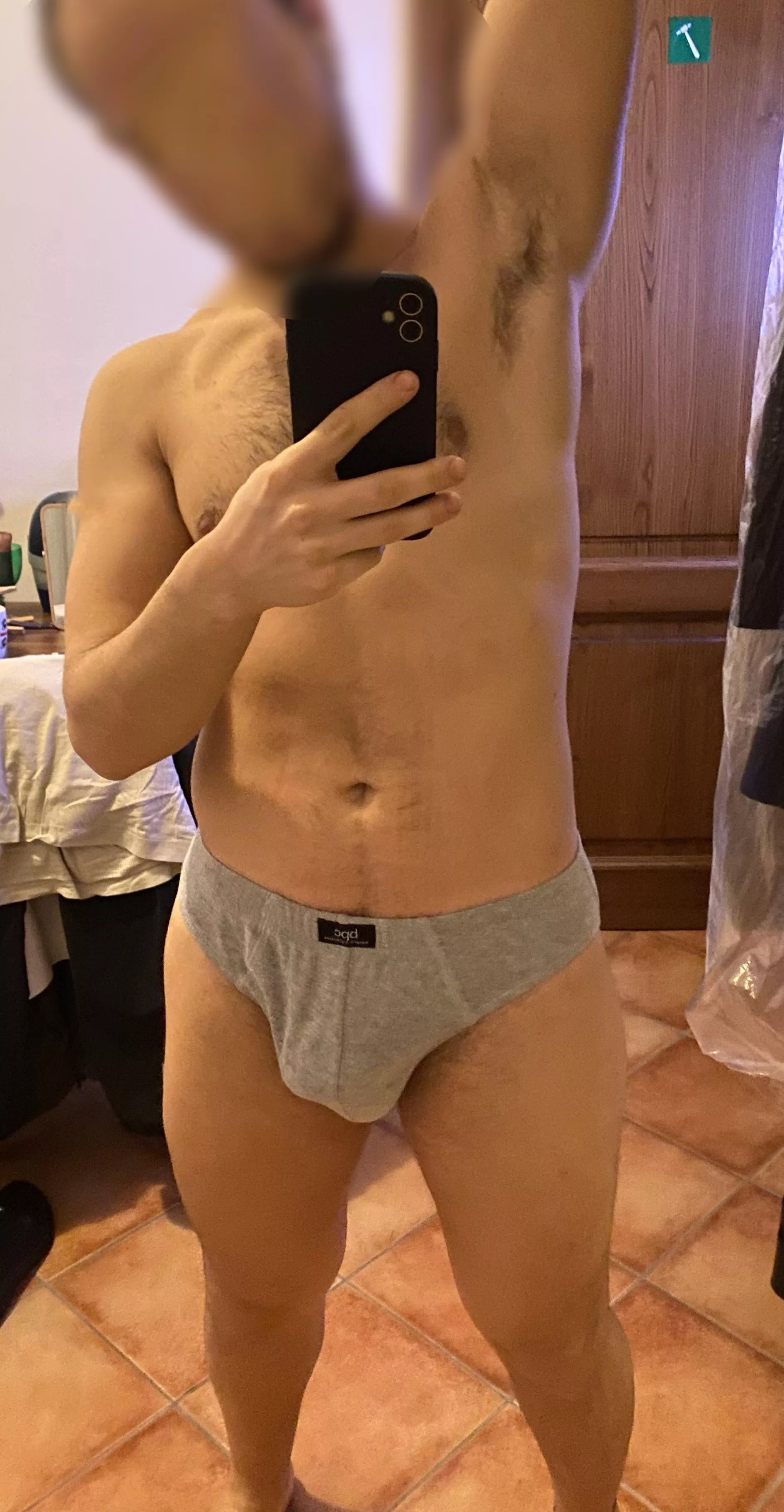 Letting my hairs grow, what do you think?