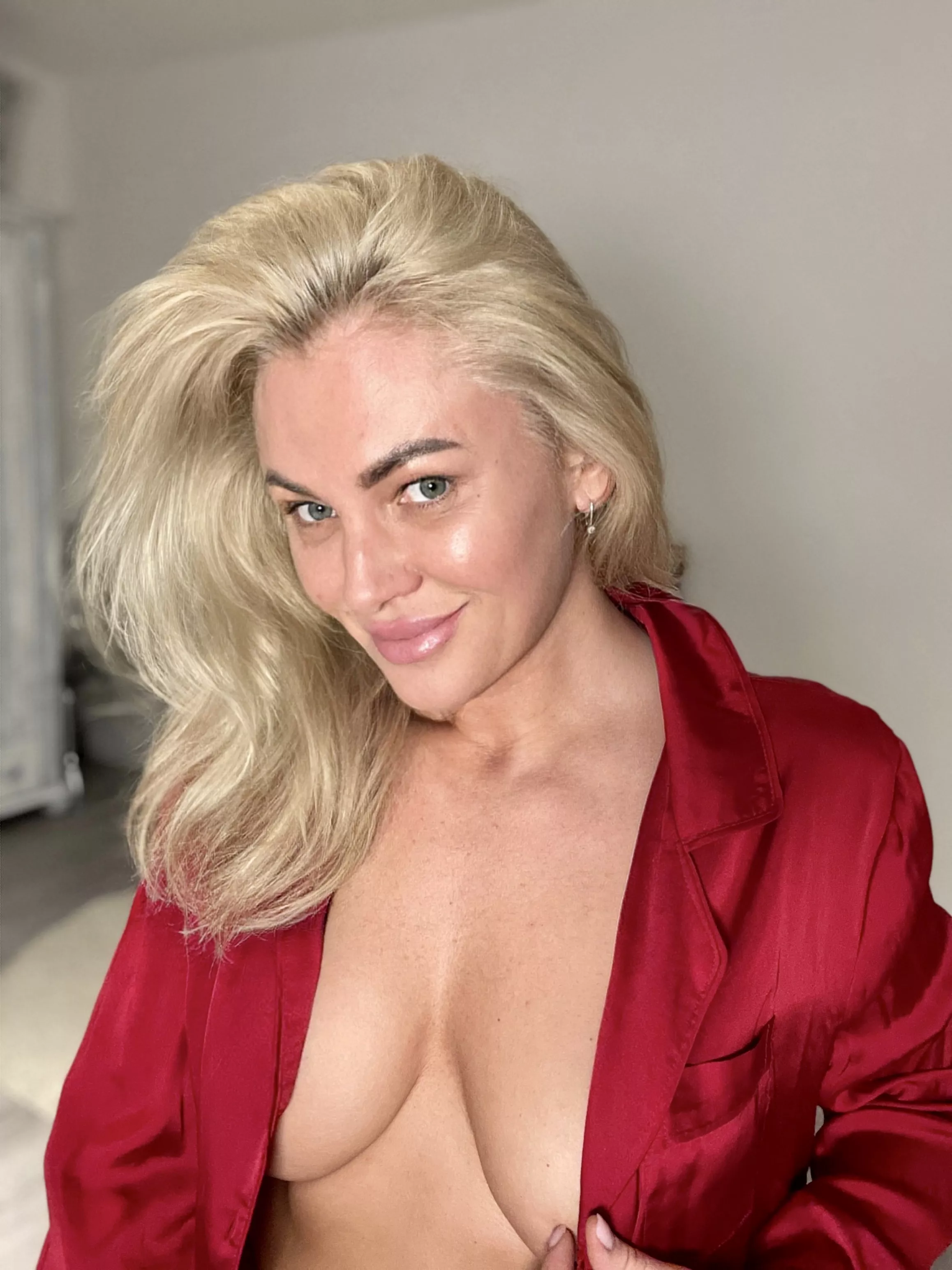 Mom of 2, 42 y.o, Would you?😱