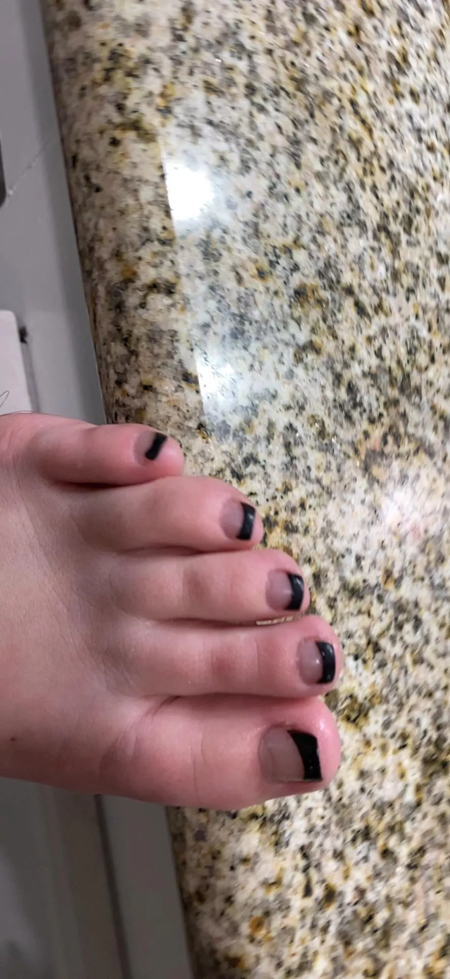 Needa get my toes done again🥲