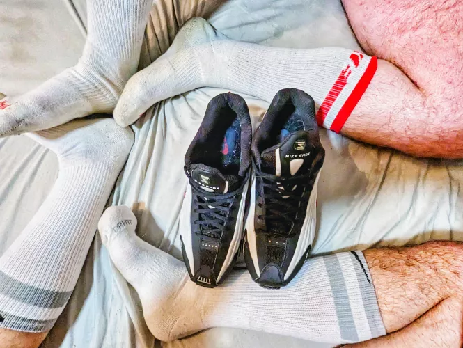 [Proof] cum on bro's sneakers (with him 😈)