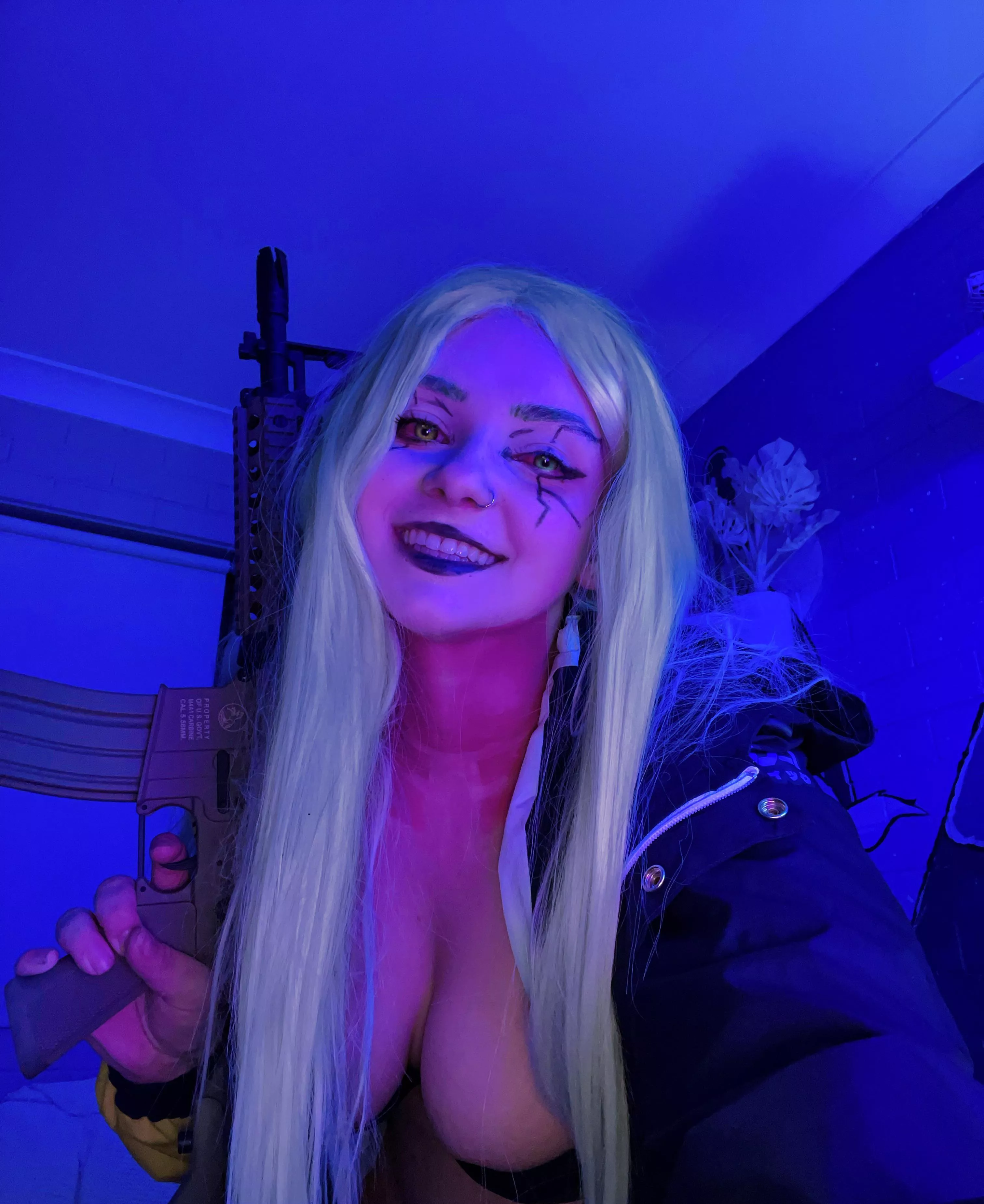 Rebecca from Cyberpunk wants to braindance with you 💥 [self]