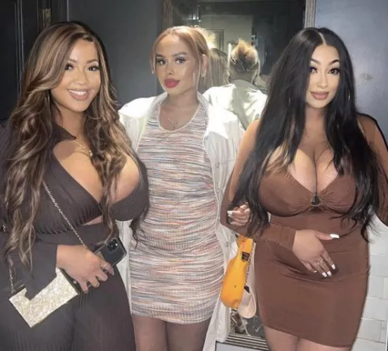 The unluckiest girl. Stuck in the middle.