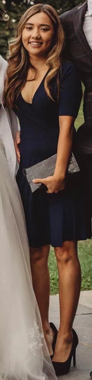 Want to fuck my hot friend so bad!