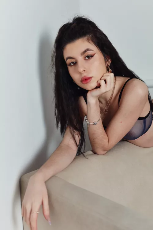 would like to be my personal photographer today?