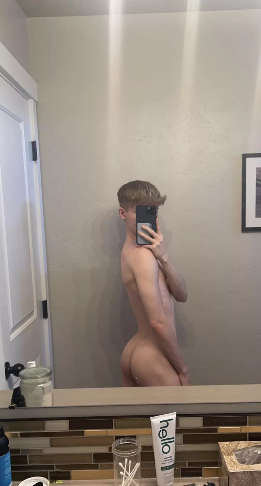 Would you fuck me? 🍑